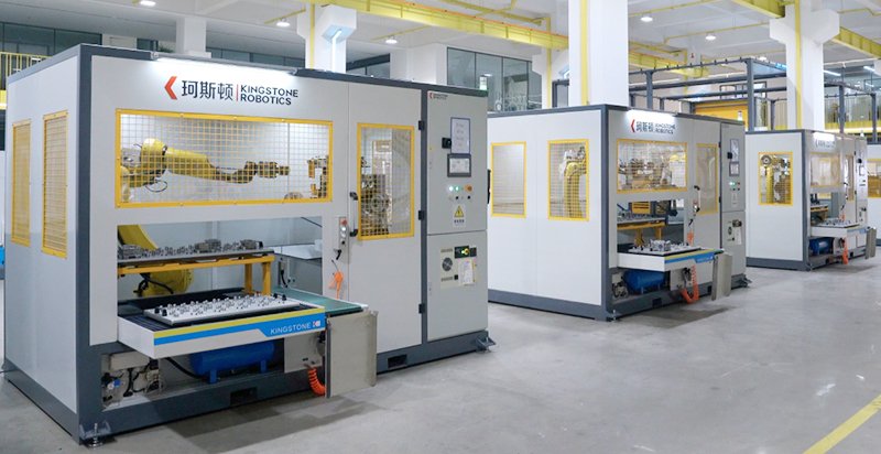 Automaitc polishing machine with dust cover batch processing