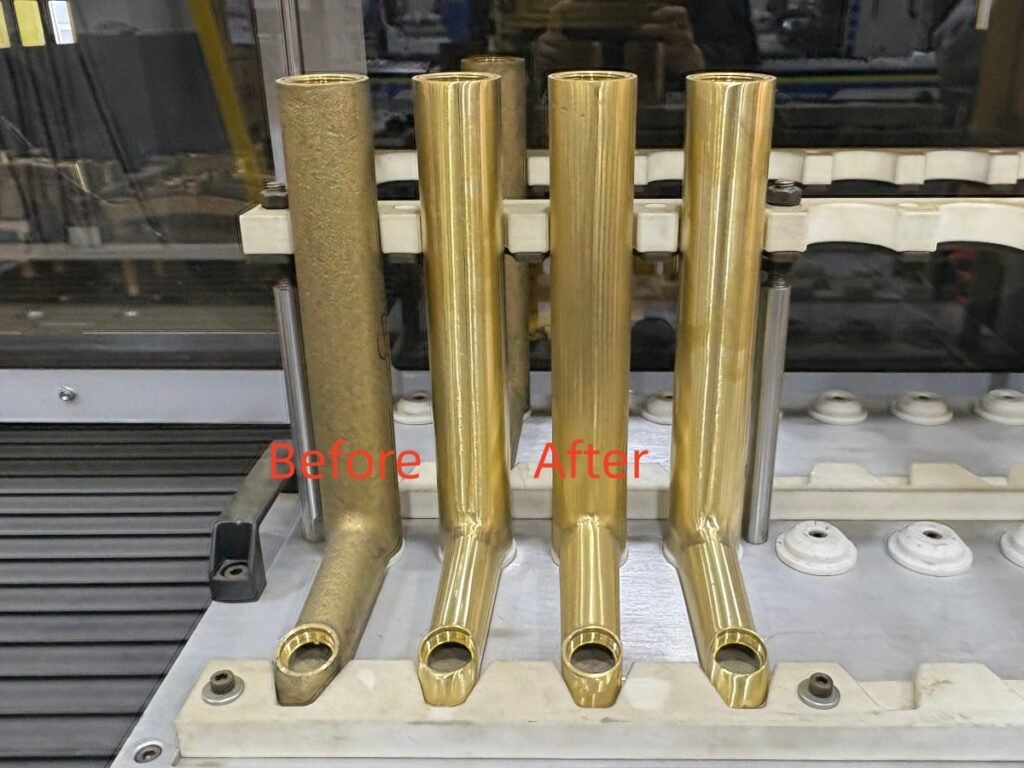Unfinished and polished metal parts compared after robotic polishing
